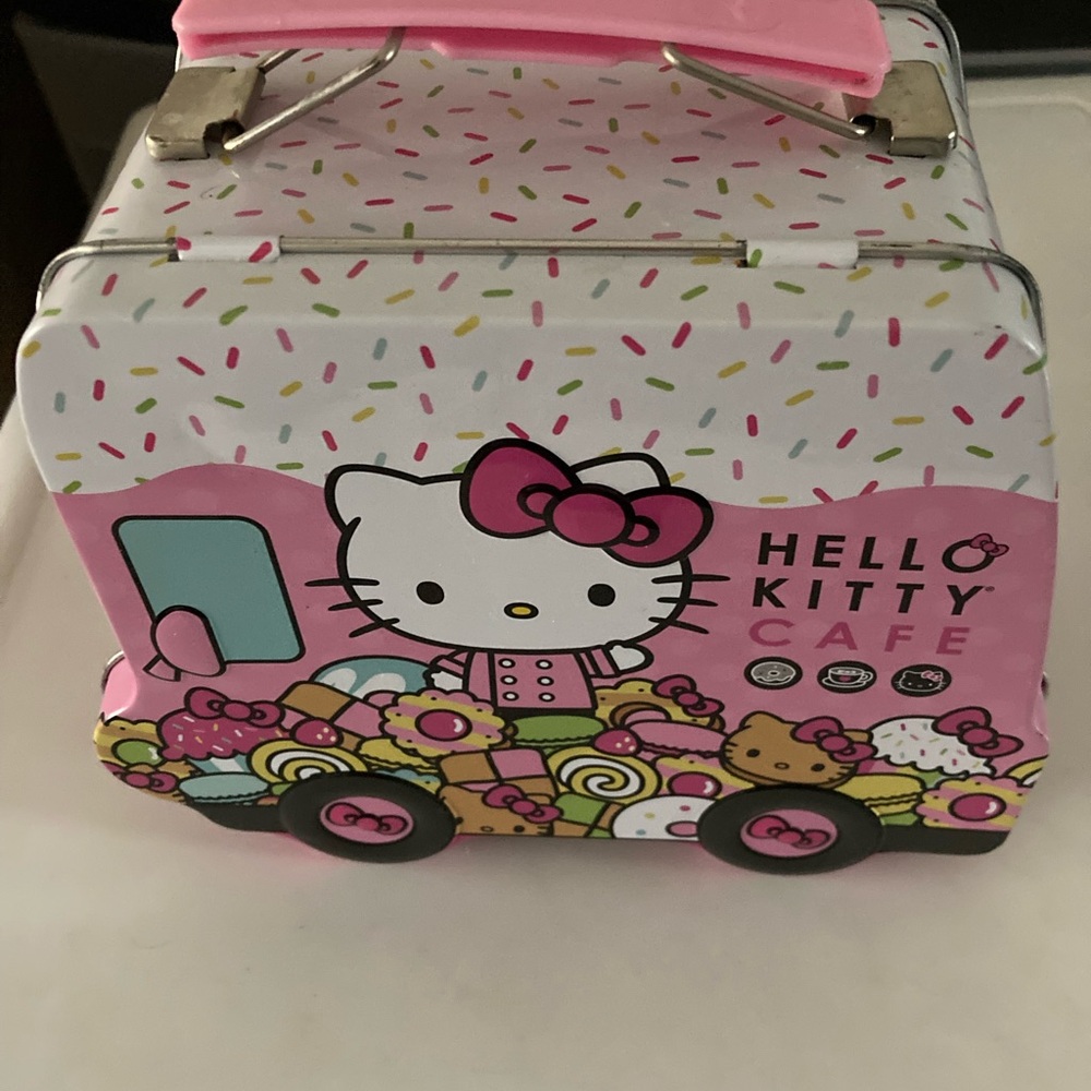Hello Kitty Cafe Lunch Box